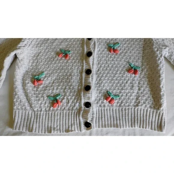 Women's Crochet Cherry Knit Cardigan Crop Cream Full Button Sz M VGC Adorable! - Picture 3 of 9